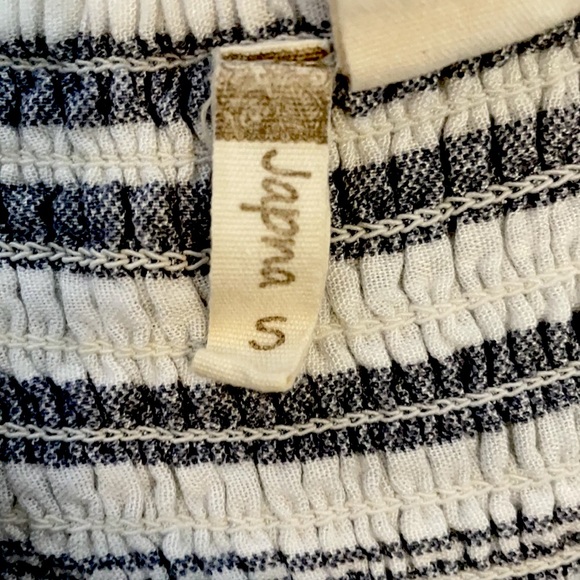 Striped Romper with open middle - Picture 2 of 6